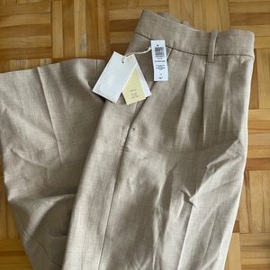 Aritzia effortless pants in “hold suiting” material- SZ 12